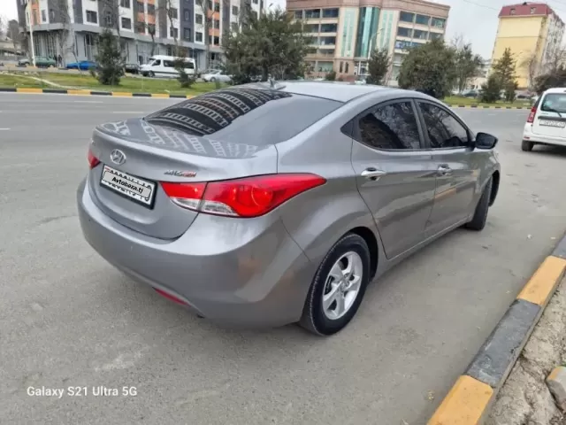 Hyundai Avante, 2013 1, avtobaza.tj