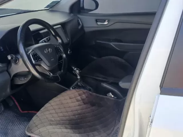 Hyundai Solaris, 2019 1, avtobaza.tj