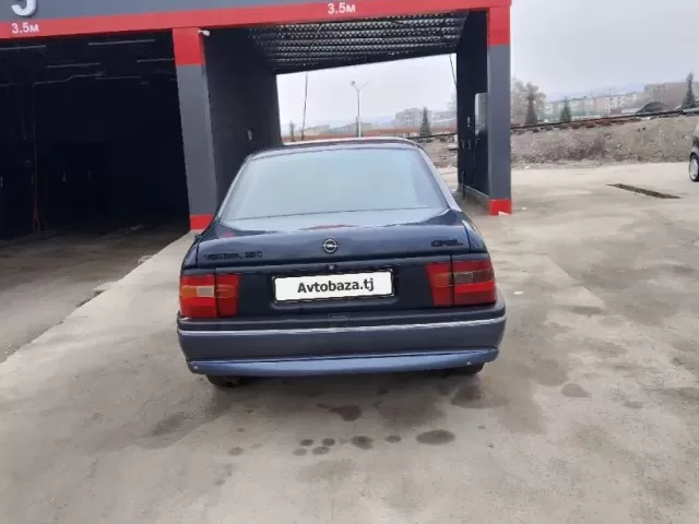 Opel Vectra A 1, avtobaza.tj