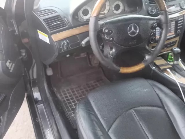 Mercedes-Benz E class, 2008 1, avtobaza.tj