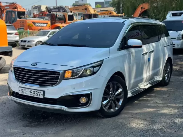 Kia Carnival 1, avtobaza.tj