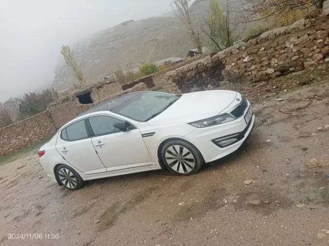 Kia K5, 2010 1, avtobaza.tj