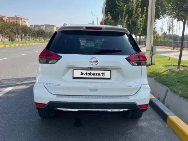 Nissan Rogue 1, avtobaza.tj