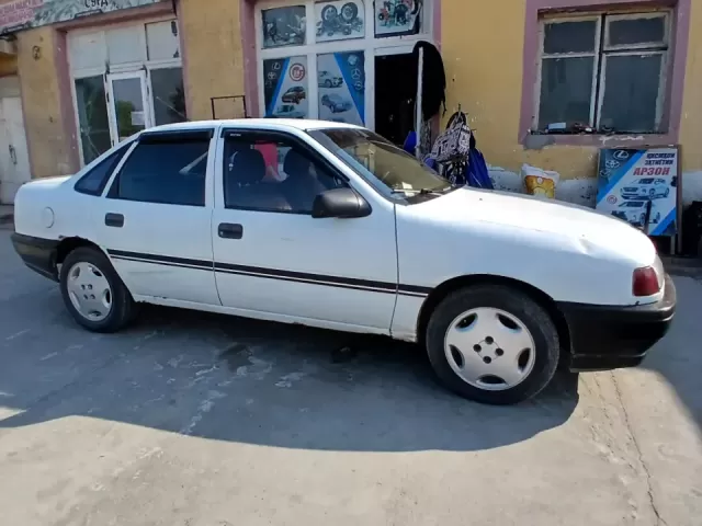 Opel Vectra A 1, avtobaza.tj