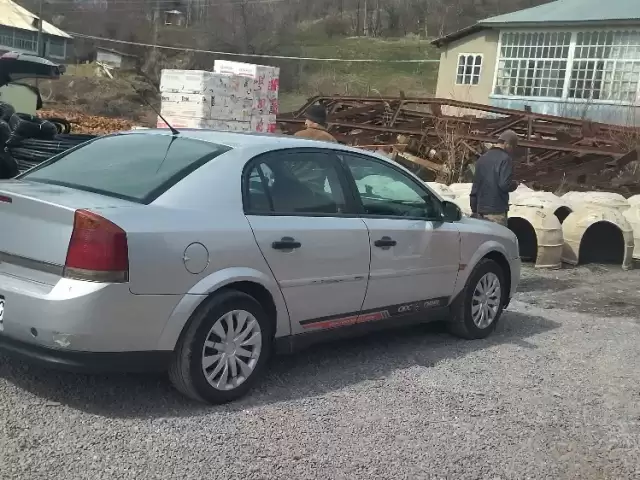 Opel Vectra C, 2003 1, avtobaza.tj