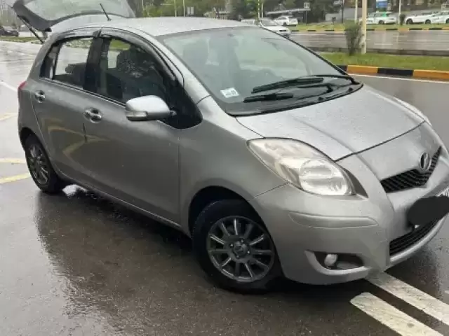 Toyota Vitz, 2009 1, avtobaza.tj