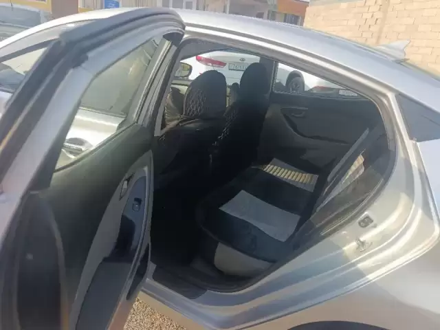 Hyundai Elantra, 2011 1, avtobaza.tj