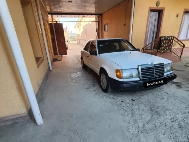 Mercedes-Benz W124 1, avtobaza.tj