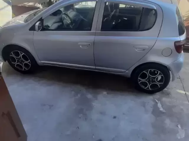 Toyota Yaris, 1999 1, avtobaza.tj