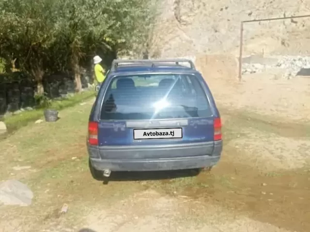 Opel Astra F 1, avtobaza.tj