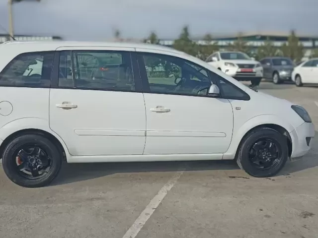 Opel Zafira 1, avtobaza.tj