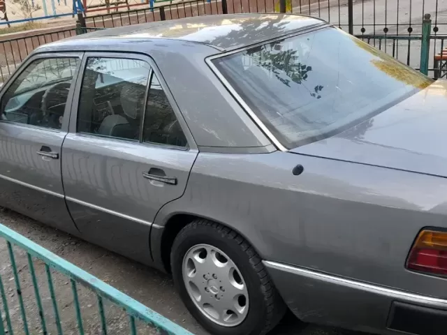 Mercedes-Benz W124 1, avtobaza.tj