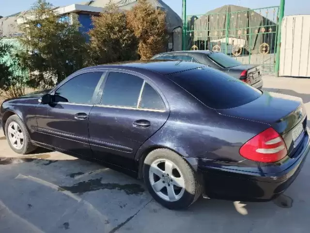 Mercedes-Benz E class, 2004 1, avtobaza.tj