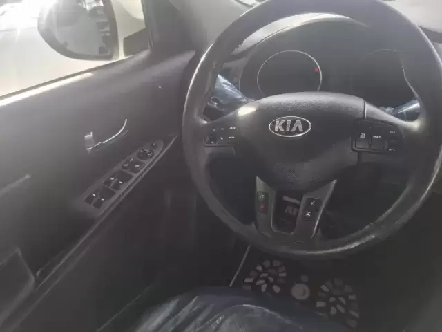 Kia Sportage, 2015 1, avtobaza.tj