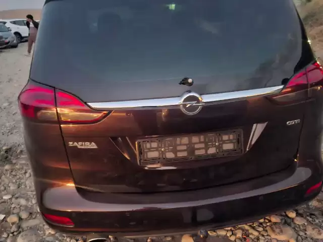 Opel Zafira, 2015 1, avtobaza.tj