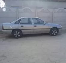Opel Vectra A, 1993 в Джайхун (Кумсангир)