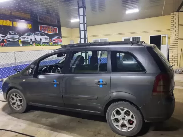 Opel Zafira 1, avtobaza.tj