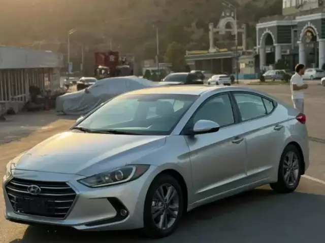 Hyundai Avante, 2018 1, avtobaza.tj