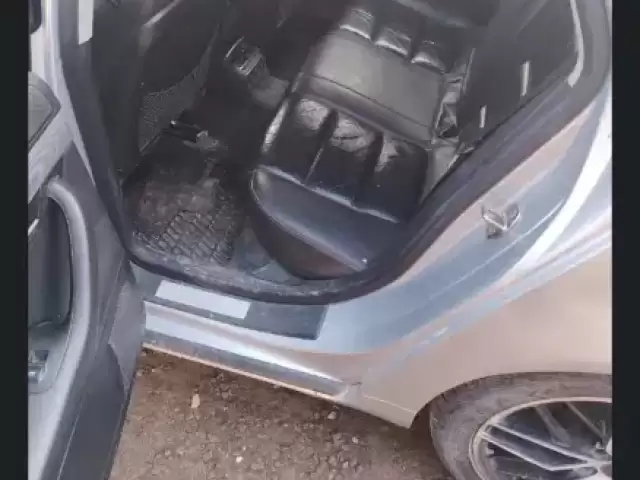 Audi A4, 2005 1, avtobaza.tj
