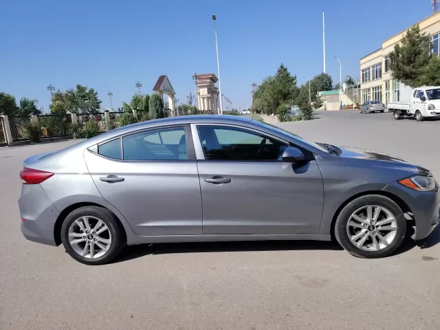 Hyundai Elantra, 2017 1, avtobaza.tj