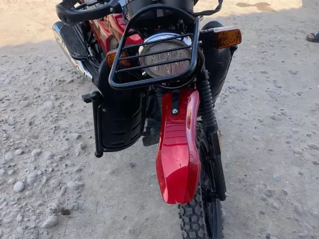 Suzuki мотоцикл 200, 2025 1, avtobaza.tj