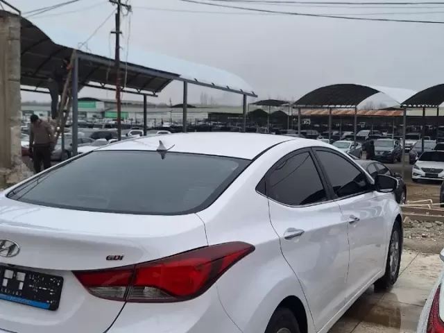 Hyundai Avante, 2015 1, avtobaza.tj