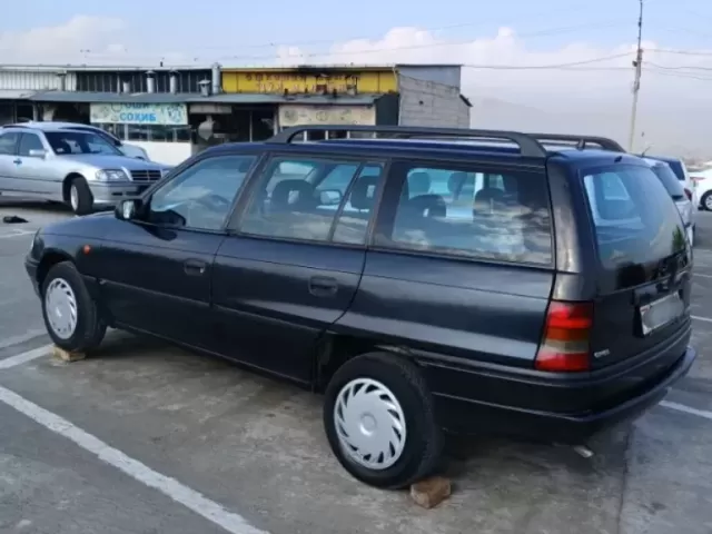 Opel Astra F 1, avtobaza.tj