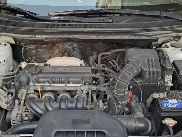 Hyundai Avante, 2010 1, avtobaza.tj