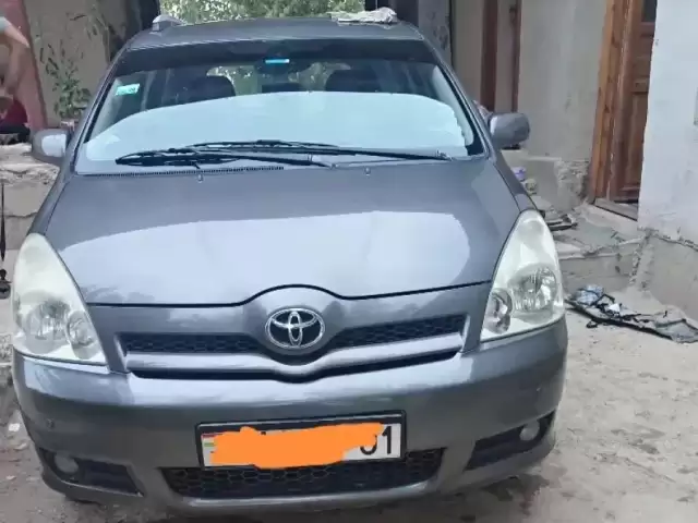 Toyota Corola Verso, 2007 1, avtobaza.tj