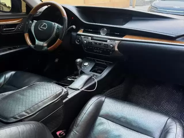 Lexus ES series, 2015 1, avtobaza.tj