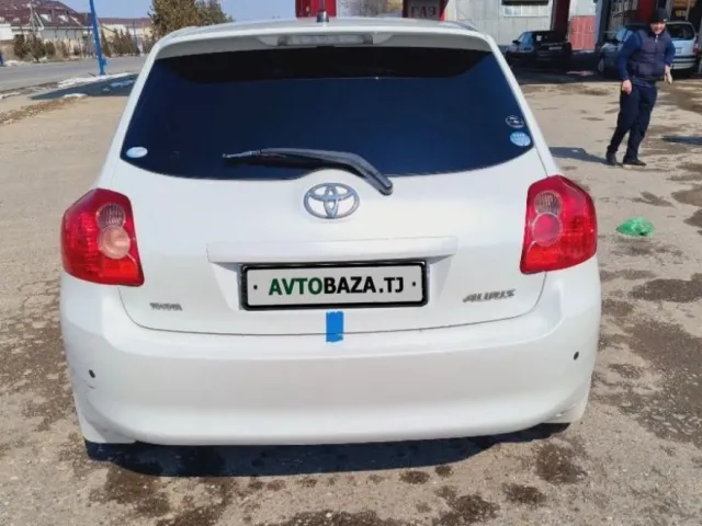 Toyota Auris 1, avtobaza.tj