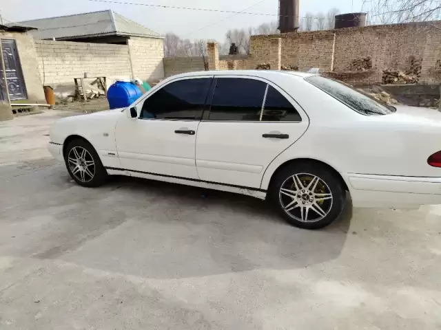 Mercedes-Benz E class, 1997 1, avtobaza.tj