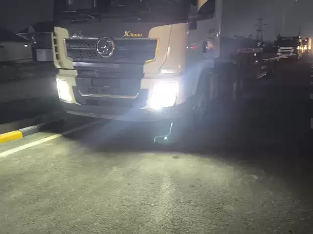 Тягач Shacman, 2021 1, avtobaza.tj Тягач Shacman, 2021 1, avtobaza.tj