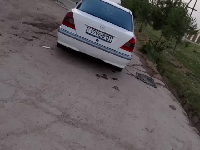 Mercedes-Benz 190, 1993 1, avtobaza.tj