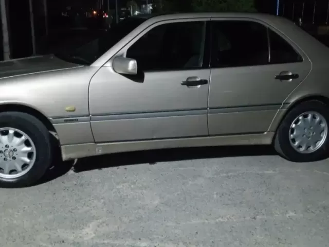 Mercedes-Benz E class 1, avtobaza.tj