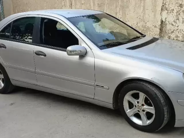 Mercedes-Benz W201, 2001 1, avtobaza.tj Mercedes-Benz W201, 2001 1, avtobaza.tj