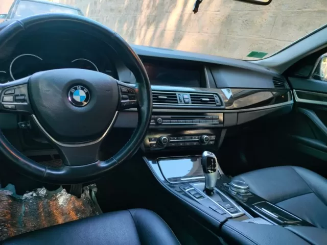 BMW 5 Series 520 1, avtobaza.tj