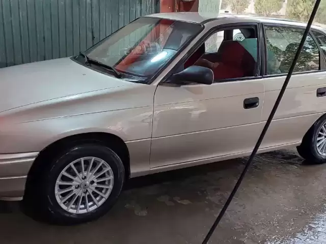 Opel Astra F 1, avtobaza.tj