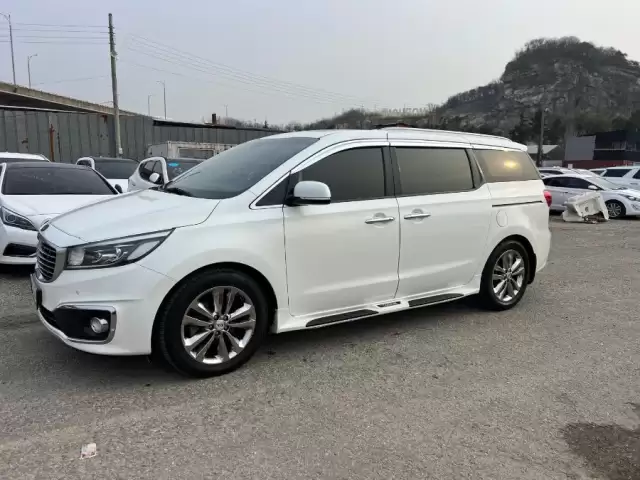 Kia Carnival, 2015 1, avtobaza.tj