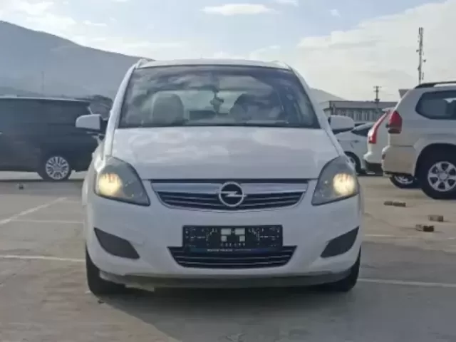 Opel Zafira 1, avtobaza.tj