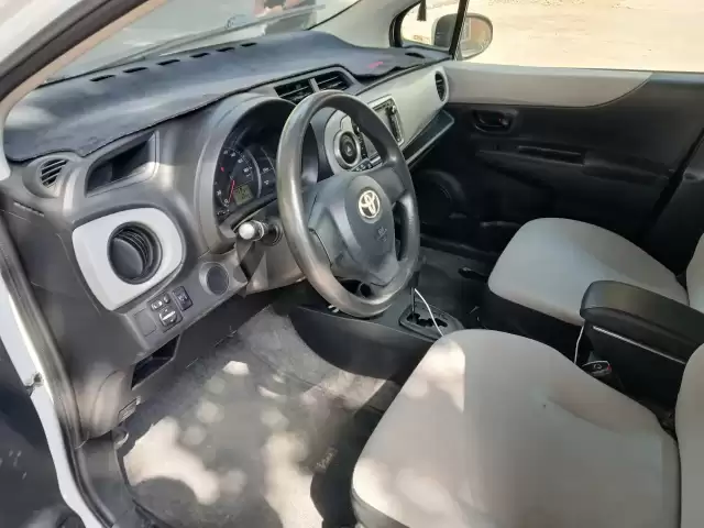 Toyota Vitz 1, avtobaza.tj