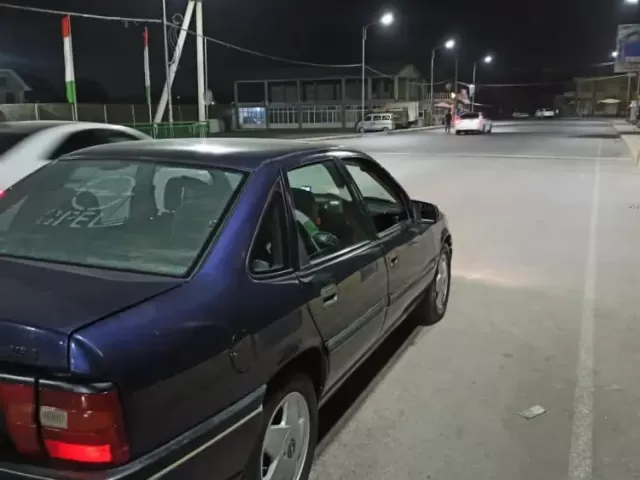 Opel Vectra A 1, avtobaza.tj