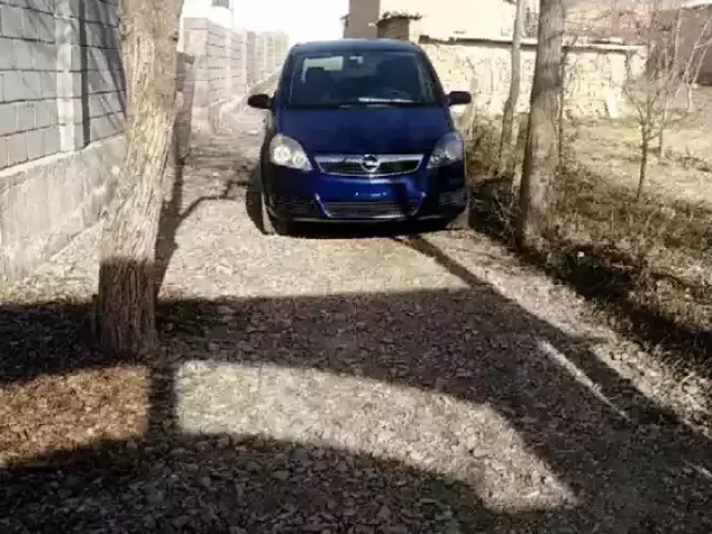 Opel Zafira 1, avtobaza.tj