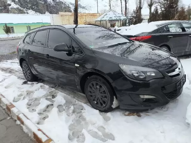 Opel Astra J, 2015 1, avtobaza.tj