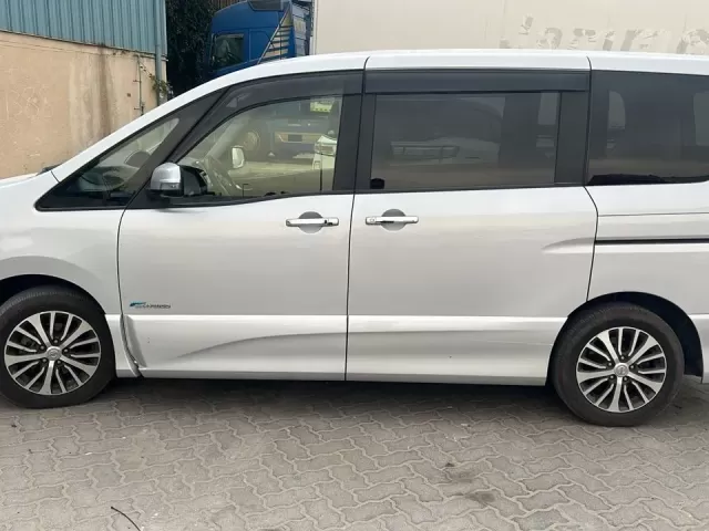 Nissan Serena, 2015 1, avtobaza.tj