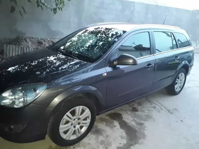 Opel Astra H, 2009 1, avtobaza.tj