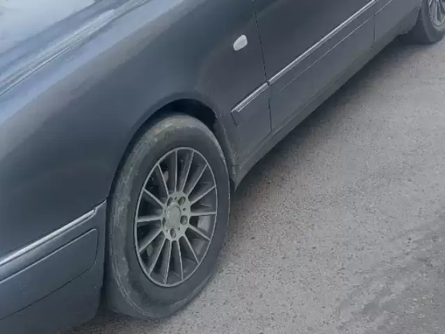 Mercedes-Benz E class, 1998 1, avtobaza.tj
