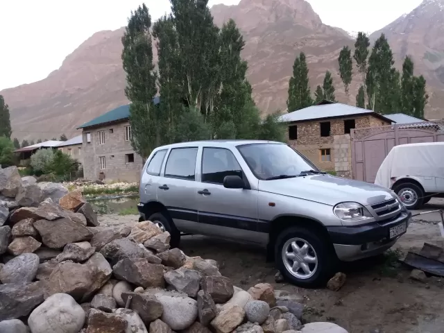 Chevrolet Niva 1, avtobaza.tj