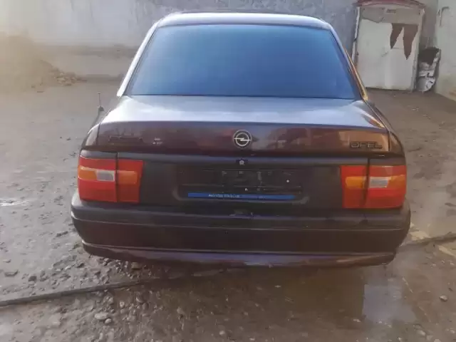 Opel Vectra A, 1994 1, avtobaza.tj Opel Vectra A, 1994 1, avtobaza.tj