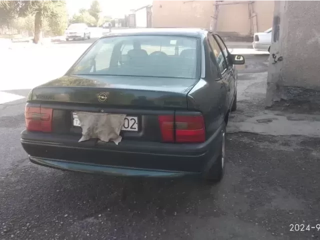 Opel Vectra A 1, avtobaza.tj